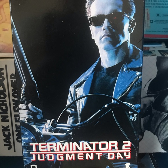 Terminator 2 VHS - Picture 1 of 1